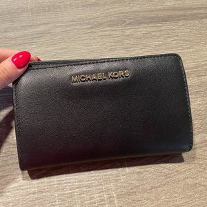 Michael Kors Jet Set Travel Slim Bifold Leather Wallet - Black